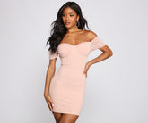 Robe mini à épaules dénudées, douce et élégante